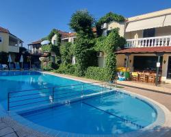 The Mayflower Studios & Apartments