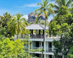 Lakmini Lodge Restaurant & Bar