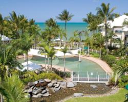 Coral Sands Beachfront Resort