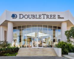 DoubleTree by Hilton Sharks Bay Resort