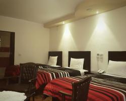 Mandarin Hostel