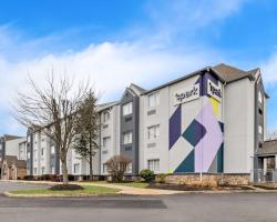 Spark by Hilton Sterling Dulles Airport