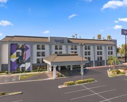 Spark by Hilton Bakersfield Central
