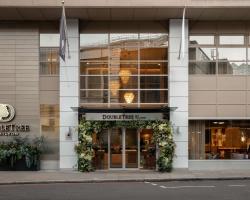 DoubleTree by Hilton London Victoria