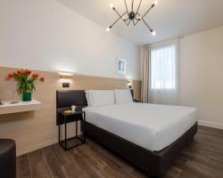 Globus Urban Hotel