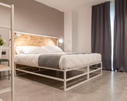 IRON Hotel