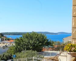 Apartments Molo Mare