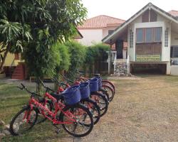 The Banana Cabins