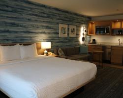 Clarion Hotel Portland International Airport