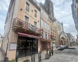 Hôtel Restaurant Les Arcades