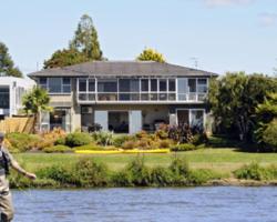 Ngongotaha Lakeside Lodge