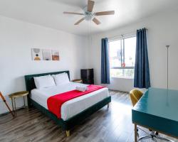 Samesun Hollywood Hotel & Hostel