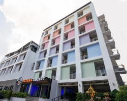 OYO 241 Ratana Hotel Sakdidet