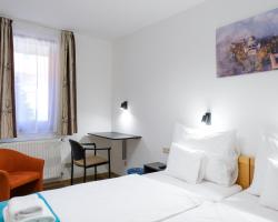 Hotel Adalbert Szent György Ház