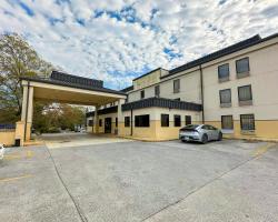 OYO Hotel Rome West GA