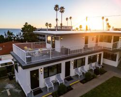 Tides Oceanview Inn and Cottages