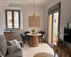 Life Apartments Alameda Colón