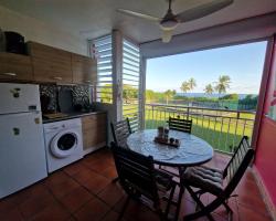 L'oiseau du Paradis vue mer Studio a Saint Francois a 100 m de la plage