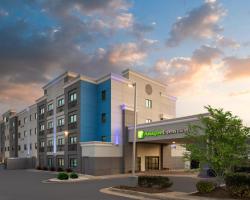 Holiday Inn Express & Suites Leesburg - Historic District by IHG