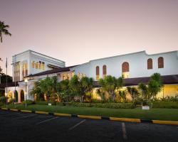 Montebello Villa Hotel