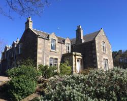 Kirkton Barns Country House