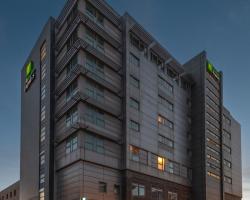 Holiday Inn Express Swindon City Centre by IHG