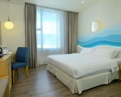 Oceania Hotel