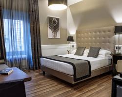 The Independent Suites