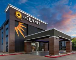 La Quinta by Wyndham Houston Stafford Sugarland
