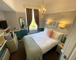 Bayliss Hall Guesthouse