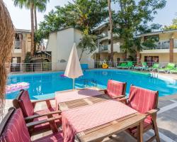 Tropic Beach Club & Resort - Side