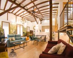 Casa de la Mezquita y Casa de Carretas MeninasCollection