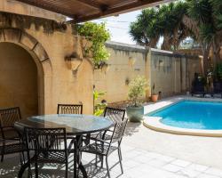 Gozobreak Farmhouses