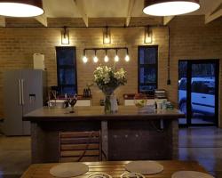 Lion's Guesthouse and The Buck&Lion Restaurant