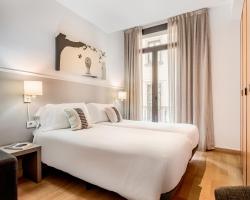 Aspasios Plaza Real Apartments