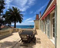 PALMERAIE - Magnifique appartement d'époque avec Vue Mer 4 personnes avec terrasse Le Port Nice