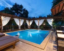 Kipos Resort