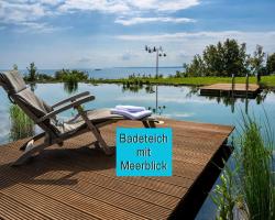 Ferienwohnungen Villa Nause mit Sauna, Fitness, Naturteich, Parkplatz, Spielplatz und direkten Meerblick