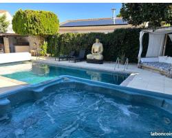 Villa Piscine indépendante sans vis à vis ET un studio sans accès piscine 2 possibilités au choix avec wifi