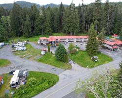 Pioneer Inn by the River