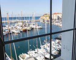 PortHouse Apartments