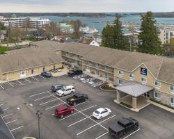Comfort Inn & Suites Thousand Islands Harbour District