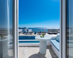Flaskos Luxury Suites
