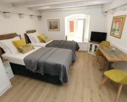 Solis Rooms Old Town