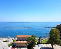 Pigeon Beach Hotel Apartments