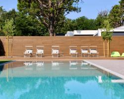 Hotel Mealba Suite & Pool