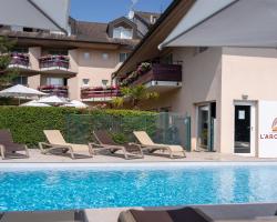 Logis Hotel Arc En Ciel