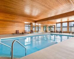 Super 8 by Wyndham La Crosse