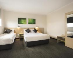 Nightcap at St Albans Hotel