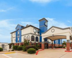 Days Inn & Suites by Wyndham Sam Houston Tollway